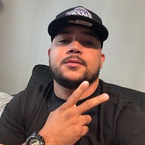 Meet your Posher, Gregory